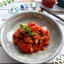 ちょこっとイタリアンな香りの即席トマトキムチ
