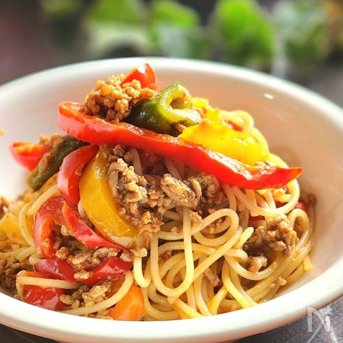 パプリカたっぷりミートソースパスタ♪夏