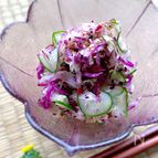 手も汚さず失敗しない〝キャベツのゆかり漬け〟