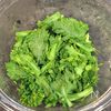 レンジで簡単◎菜の花とトマトのねぎ塩昆布和えの工程2