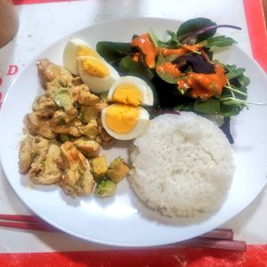 moの作ってみた!投稿(鶏むねとアボカドの和風マヨ和え)