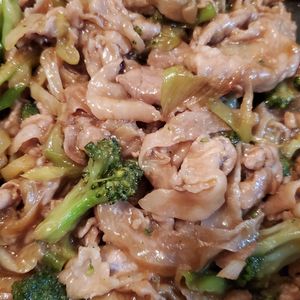 週一だけは頑張ります💦の作ってみた!投稿(《豚こまでスタミナ焼き》キャベツがモリモリいける♪)