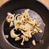【業務スーパー】きのこデミグラスハンバーグ（ポテトイン）の工程2