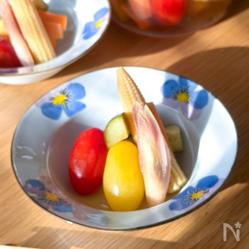 夏にピッタリ！カラフルピクルス