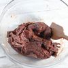『ざくふわ濃厚なオレオクッキーパイ🍪』混ぜて焼くだけ！の工程2