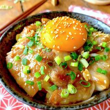 腹12分目まで食べたくなる♡【照りとろ豚たま丼】