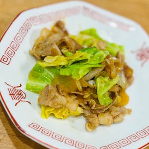 SNJMTIの作ってみた!投稿(【調味料2つ♪かんたん回鍋肉】ご飯がもりもり進む！)