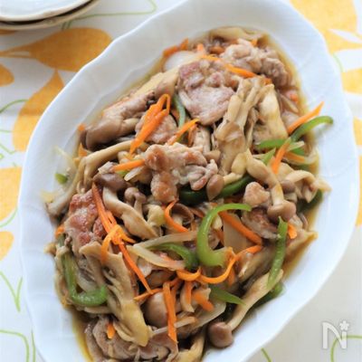 揚げないのでヘルシー！たっぷりきのこと豚肉の南蛮漬け
