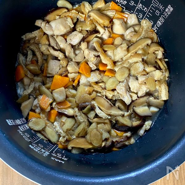 鶏五目おこわ】炊飯器で♪もちもちご飯が大人気◎お祝いに◎ | レシピ