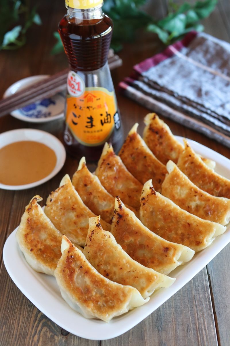 肉汁あふれる無限餃子【濃厚だれ付き】 | レシピサイトNadia