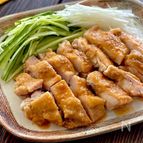 レンジで作るおうち中華【蒸し鶏の胡麻だれがけ】