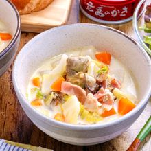 【かきと冬野菜のクラムチャウダー】かき水煮缶でおてがる♪