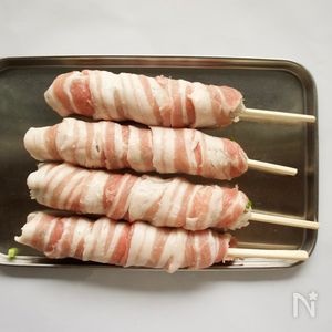 肉巻きスティックおにぎり めんつゆだけで旨い レシピ・作り方 Tasty