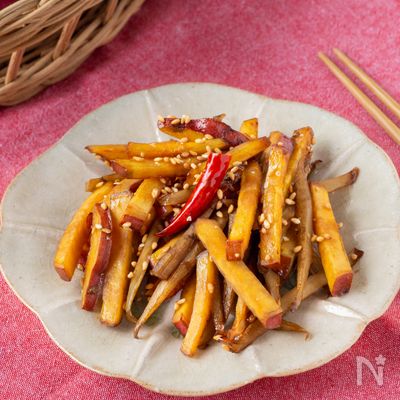 食物繊維たっぷりコンビ！さつまいもとごぼうのきんぴら