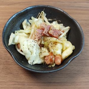 ゆの作ってみた!投稿(キャベツ炒めってこんなに旨くなるんだ😵ぱくぱく大量消費😋)