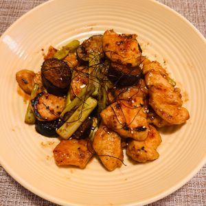 puricoの作ってみた!投稿(【鶏むね肉とナスのとろとろ甘辛炒め】甘酢のさっぱり味で美味し)