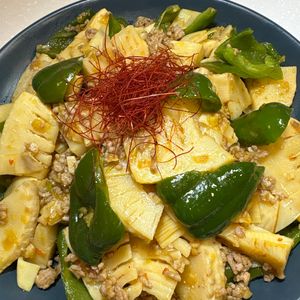 楽ラク手抜キッチン🐶🐾の作ってみた!投稿(ご飯もお酒もすすむ♪ピリッと辛い♪麻婆たけのこ)
