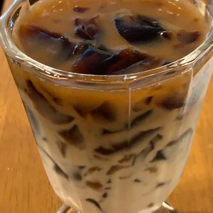ぐ〜たら子の作ってみた!投稿(インスタントで簡単【基本のコーヒーゼリー】時短のコツあり♪)