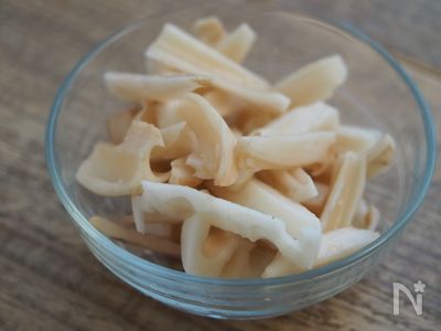 ビールのお供にどうぞ 材料3つ れんこんチーズきんぴら By むっちんぷりん レシピサイト Nadia ナディア プロの料理家のおいしいレシピ
