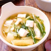 【豆腐と油揚げと水菜の和風スープ】やさしいお出汁の味わい♡