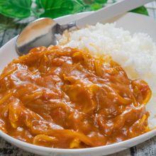 【トマト缶チキンカレー】材料は鶏むね肉と玉ねぎだけでいい！