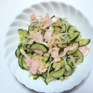 ふうかの作ってみた!投稿(もやしときゅうり《旨塩レモン♡ペッパーサラダ》)