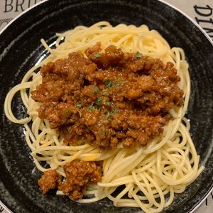 ぐ〜たら子の作ってみた!投稿(煮込まず本格的な味！【めっちゃ簡単ボロネーゼ】)