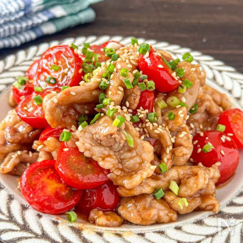 ご飯がすすむ！【豚こまとミニトマトの中華炒め】
