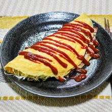 千切りキャベツとピザ用チーズで作る「シャキッとオムレツ」