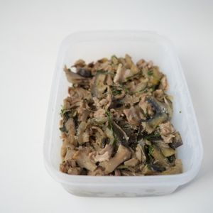 かのの作ってみた!投稿(豚こまとくたくたナス玉ねぎのとろみ中華だれ炒め)