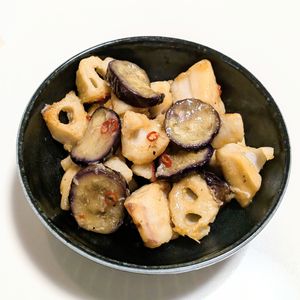 ごんべすの作ってみた!投稿(とろとろホクホク🤭♪なすと蓮根の甘酢炒め)