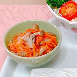 berry_aの作ってみた!投稿(簡単、時短10分副菜【しめじとにんじんのきんぴら】)