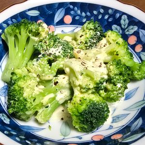 月雪由翔の作ってみた!投稿(【ブロッコリーのカレーマヨソース】レンジで簡単！おかわり必至)