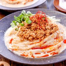 【汁なし担々うどん】練りごま不要♪レンジで完成！辛うま担々♡