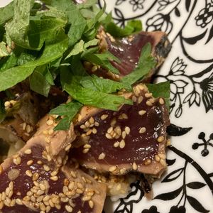 すみれの作ってみた!投稿(【鰹のねぎごまポン酢丼】5分で出来るさっぱり丼)