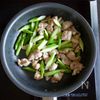 香りも味も楽しめる【アスパラと鶏肉の炊き込みご飯】の工程3