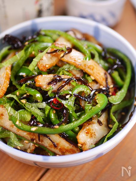 ヘルシー和食のお惣菜🥗ピーマンとさつま揚げの塩昆布和え🤤