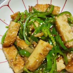 ヴェルの作ってみた!投稿(さつま揚げとピーマンの甘辛炒め【作り置き】)