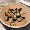 やみつきおかず【鶏むね肉となすの甘辛ガーリックソース】の工程3