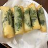 827690の作ってみた!投稿(簡単おいしい♩ちくわチーズの大葉春巻き)