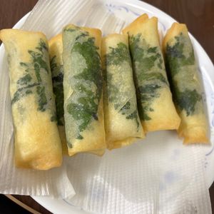 827690の作ってみた!投稿(簡単おいしい♩ちくわチーズの大葉春巻き)