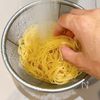 だし香る♪我が家の絶品スパサラの工程1