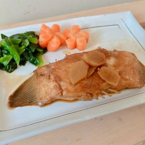 あーちゃん·͜· ♡の作ってみた!投稿(【かれいの煮付け】無性に食べたくなる♡ご飯が進むお魚和食♪)