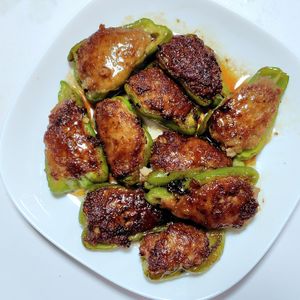 ふうかの作ってみた!投稿(【スタミナ！ピーマンの肉詰め】肉がはがれにくいコツも。)