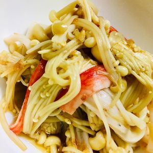 YOKO.TNKの作ってみた!投稿(レンジで３分‼︎『和風無限えのき』ご飯に合う一品♡)