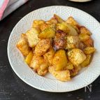 【鶏むね肉とカリカリ豆腐のじゃがマスタード炒め】