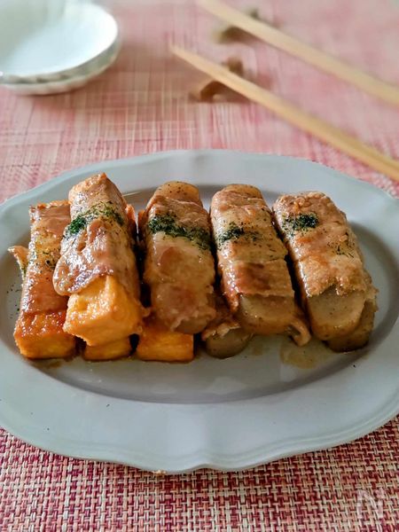 こんにゃくと厚揚げの肉巻き