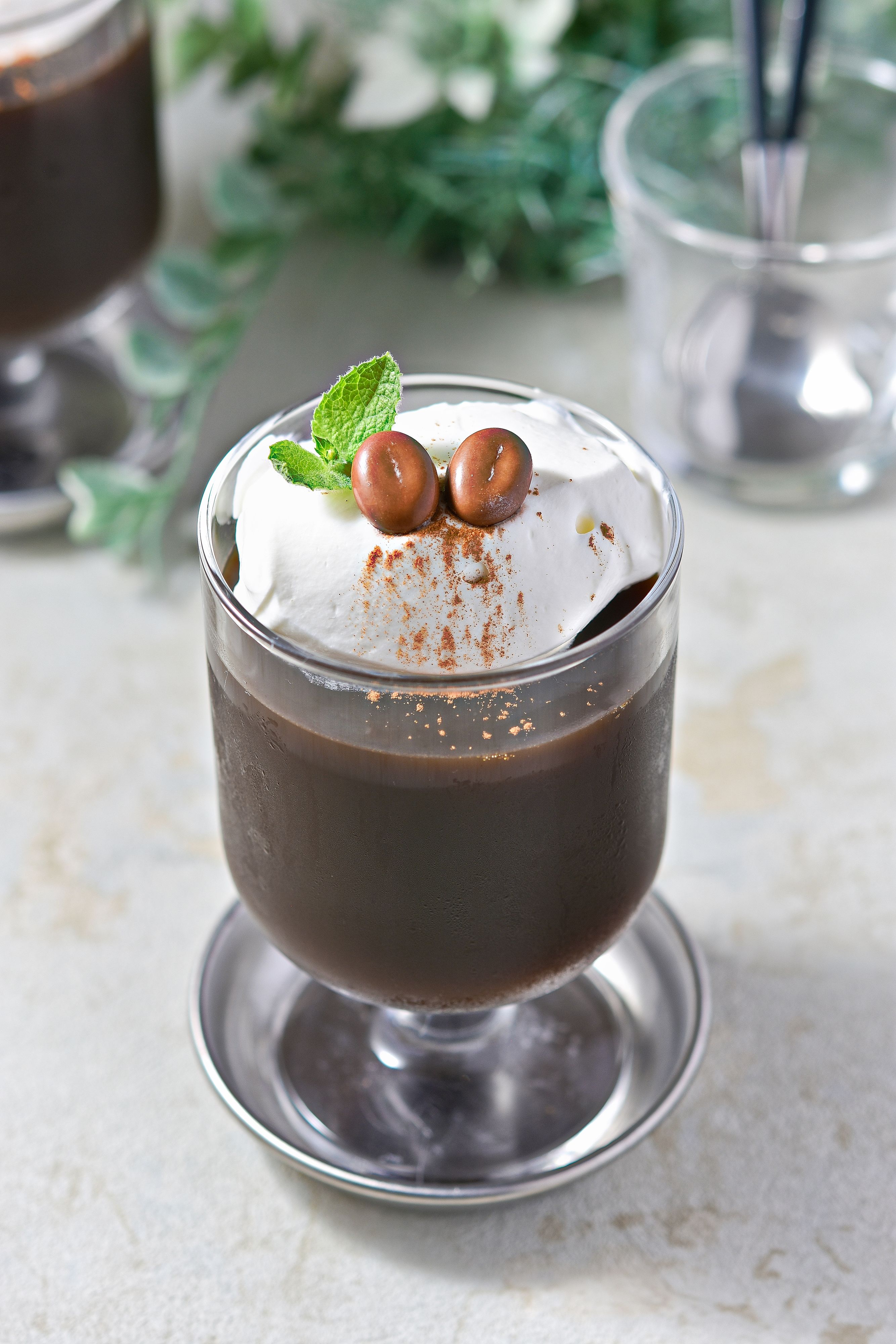 昭和レトロなコーヒーゼリー|ふるふる食感×とろ〜り生クリーム 昭和レトロなコーヒーゼリー|ふるふる食感×とろ〜り生クリーム