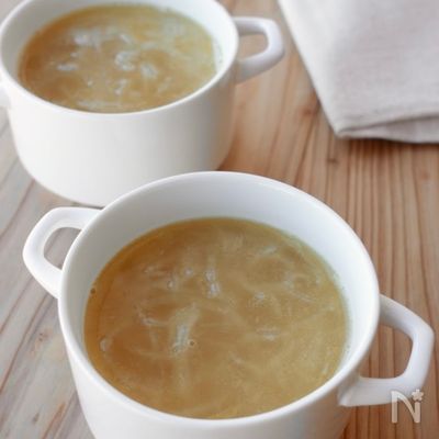 【オニオンスープ】玉ねぎの旨みがギュッと詰まったスープ♪