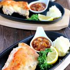 簡単なのにお店の味♡チキンステーキ～オニオンソース添え～